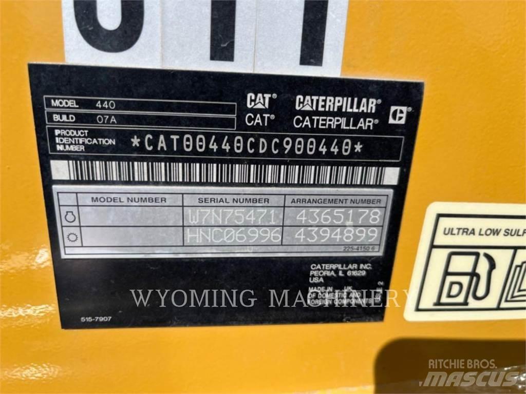 CAT 440 Ekskavatoriniai krautuvai