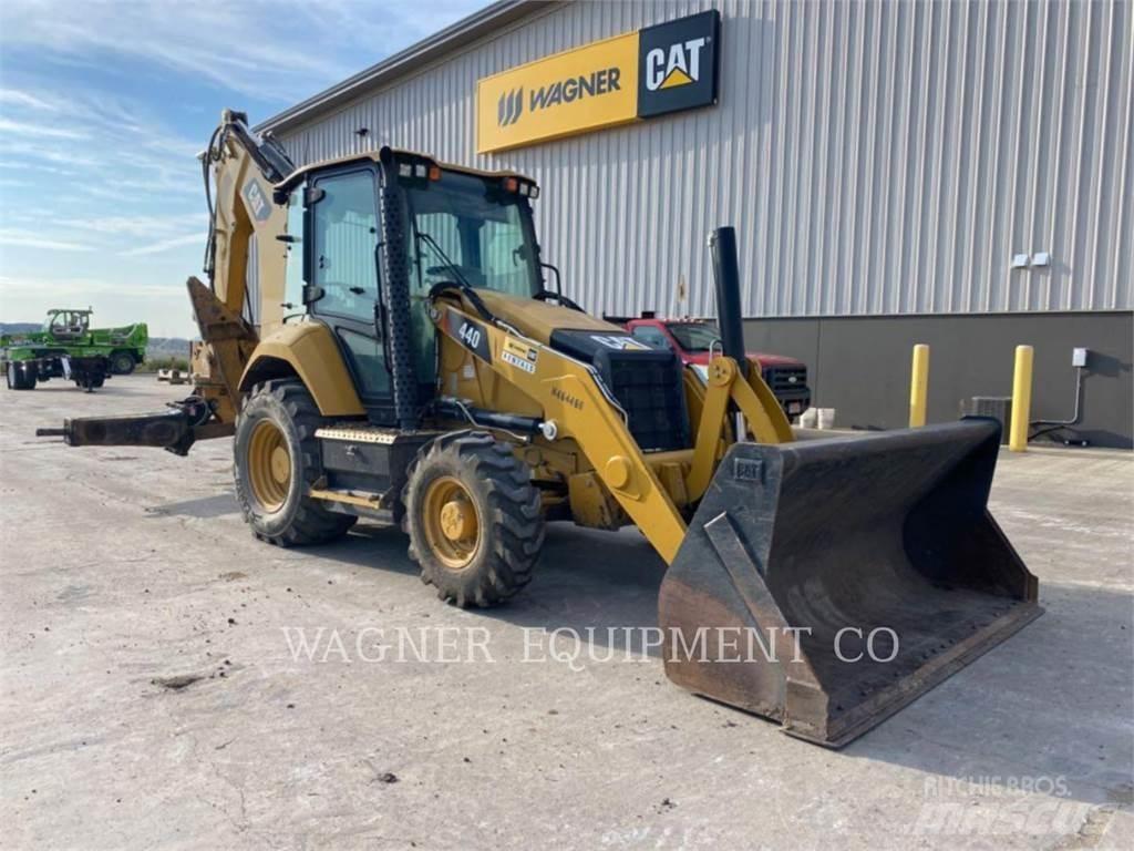 CAT 440 Ekskavatoriniai krautuvai