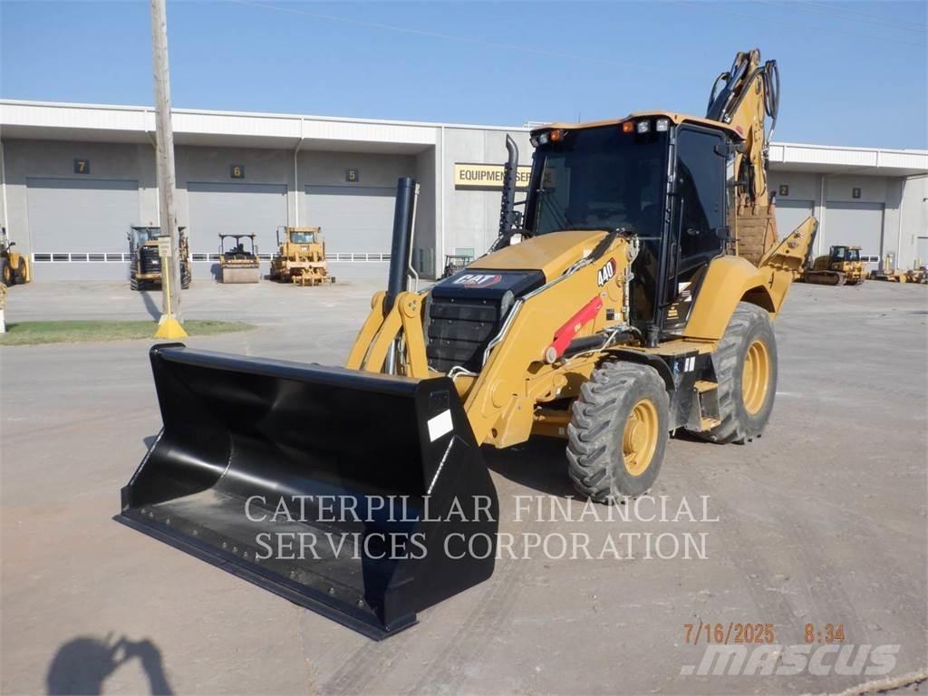 CAT 440-07 Ekskavatoriniai krautuvai