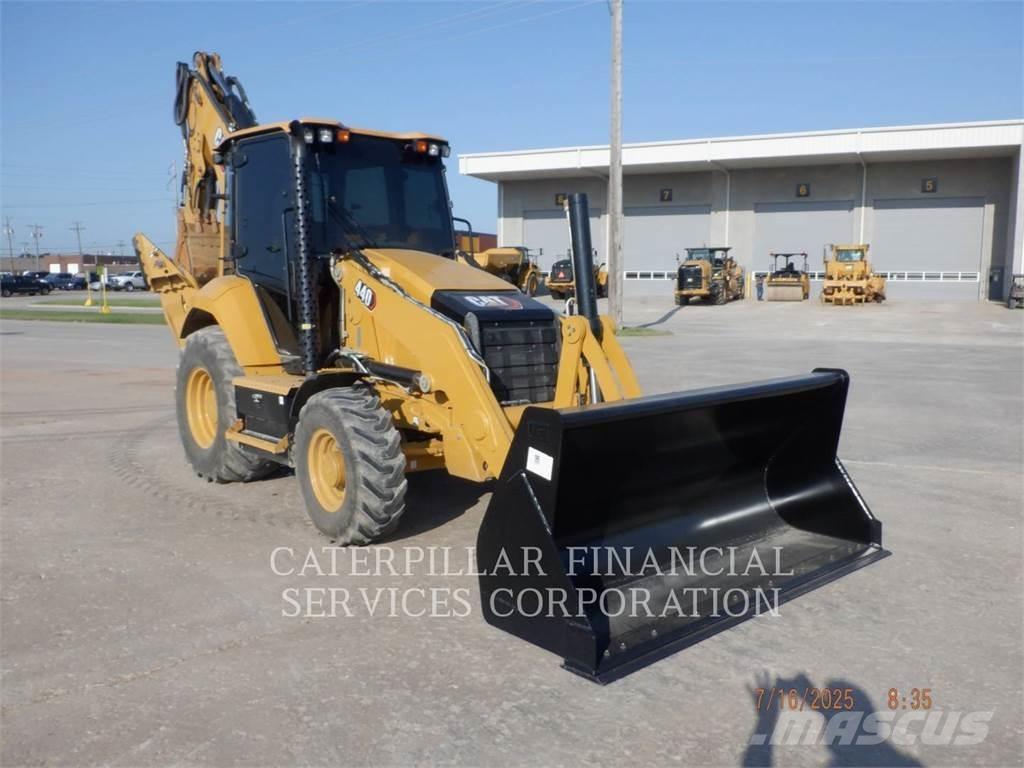 CAT 440-07 Ekskavatoriniai krautuvai