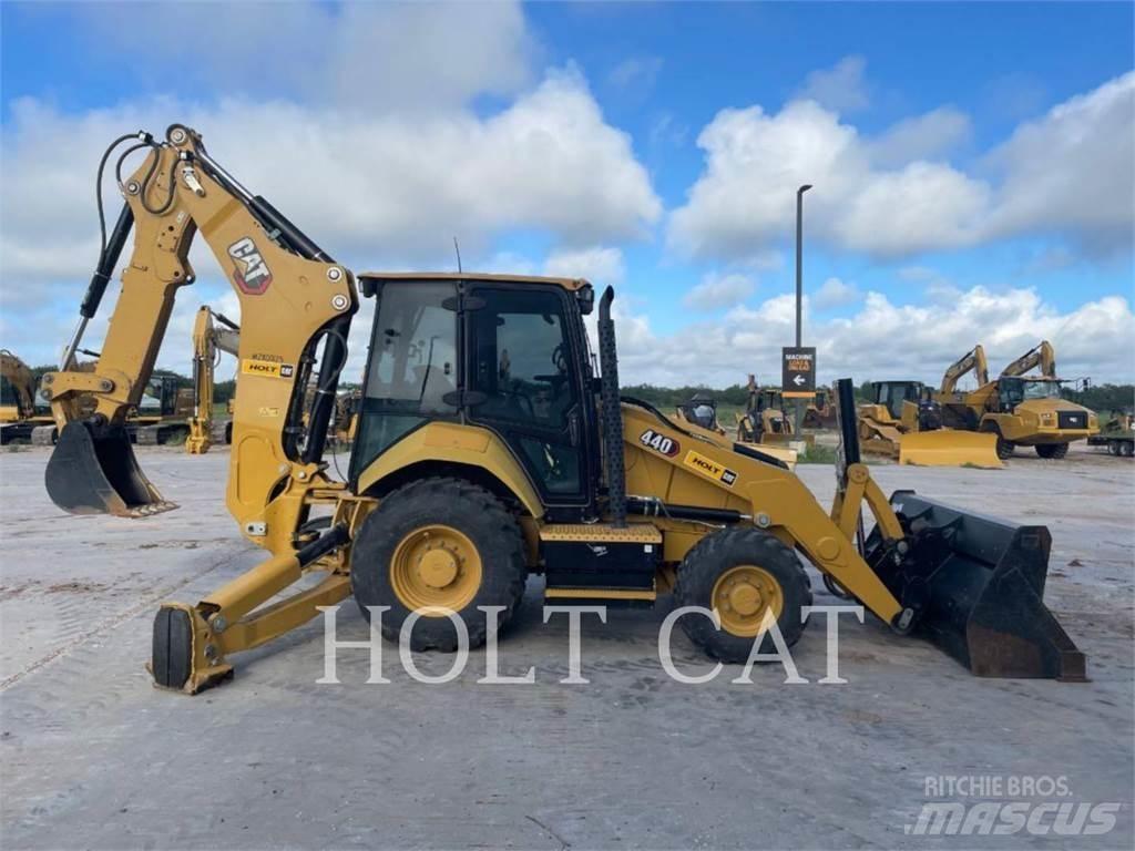 CAT 440 C4E Ekskavatoriniai krautuvai