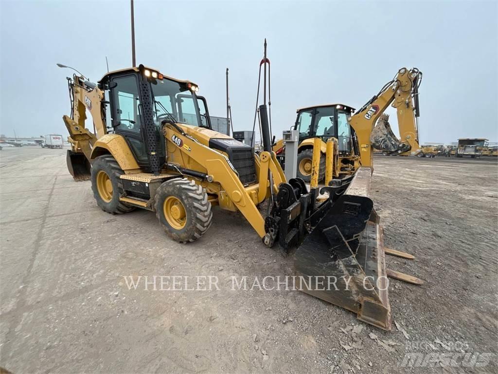 CAT 440 IT Ekskavatoriniai krautuvai