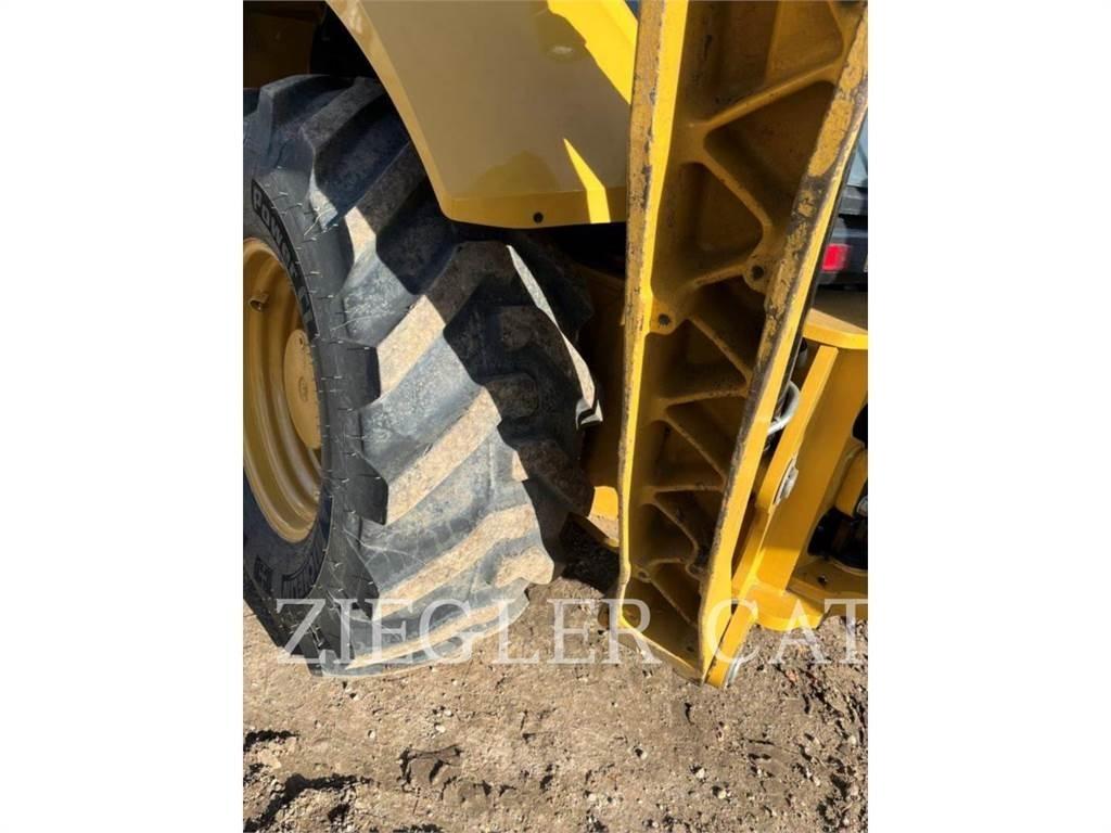 CAT 440IT Ekskavatoriniai krautuvai