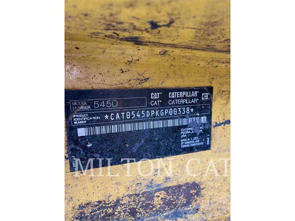 CAT 545D Skiedrovežiai
