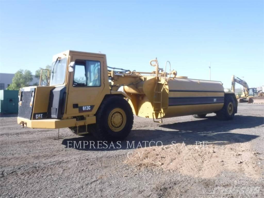 CAT 613C Vandens sunkvežimiai