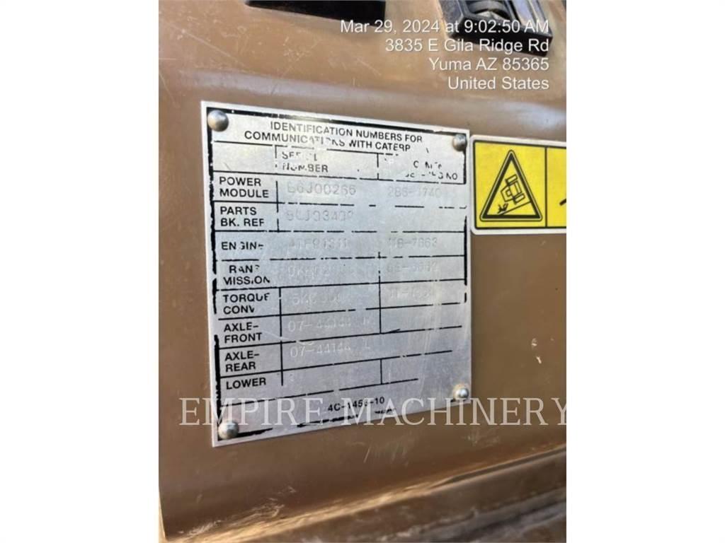 CAT 613C WW Vandens sunkvežimiai