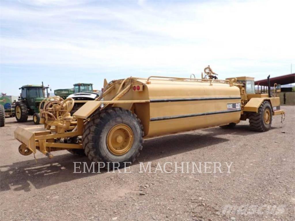CAT 613C WW Vandens sunkvežimiai