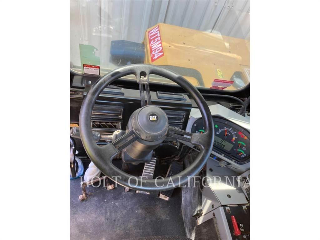 CAT 613G WT Automobilinės cisternos