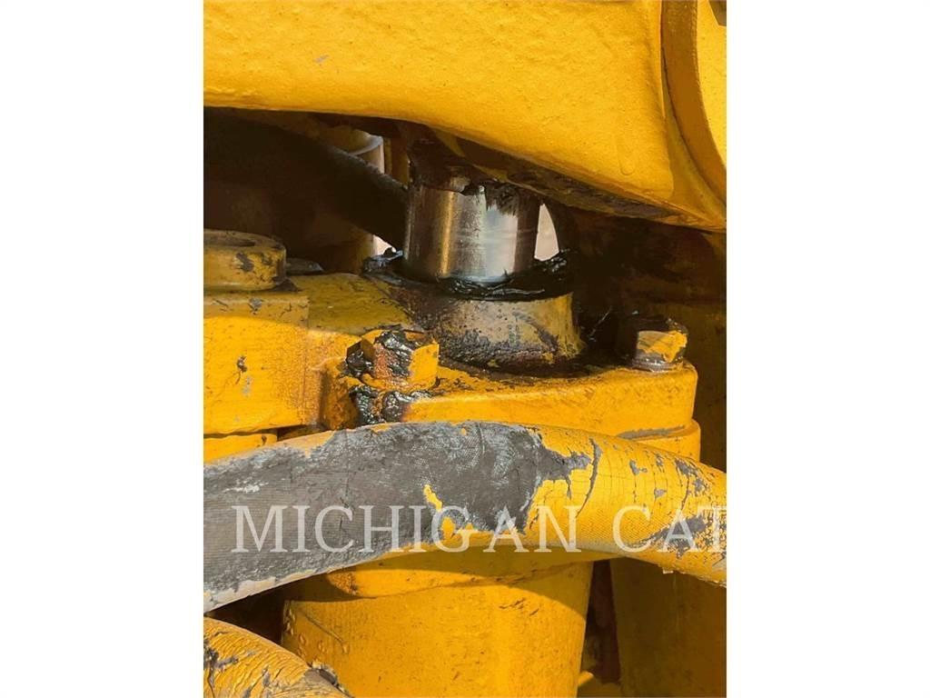 CAT 621B Frezos
