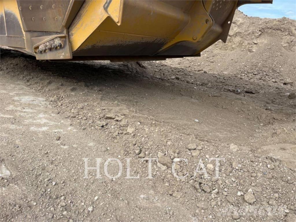 CAT 631 Frezos