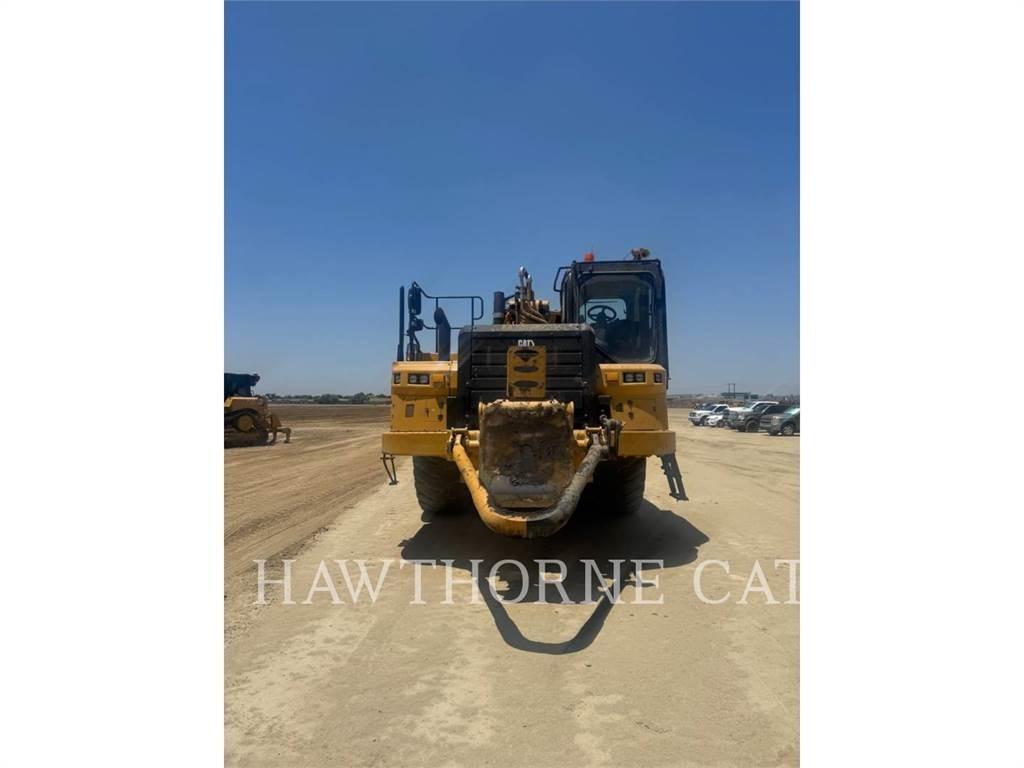 CAT 657 Frezos