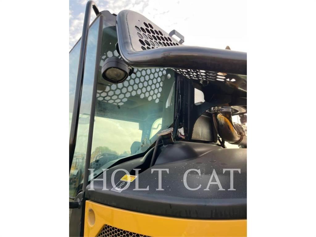 CAT 725 Karjeriniai savivarčiai
