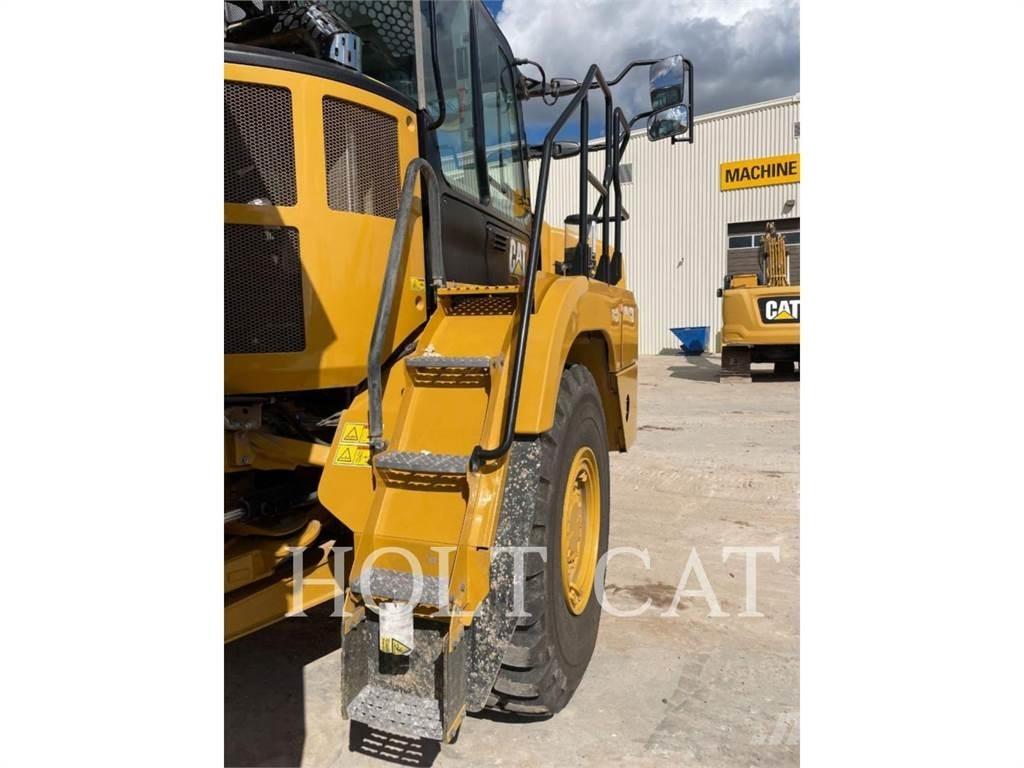 CAT 725 Karjeriniai savivarčiai