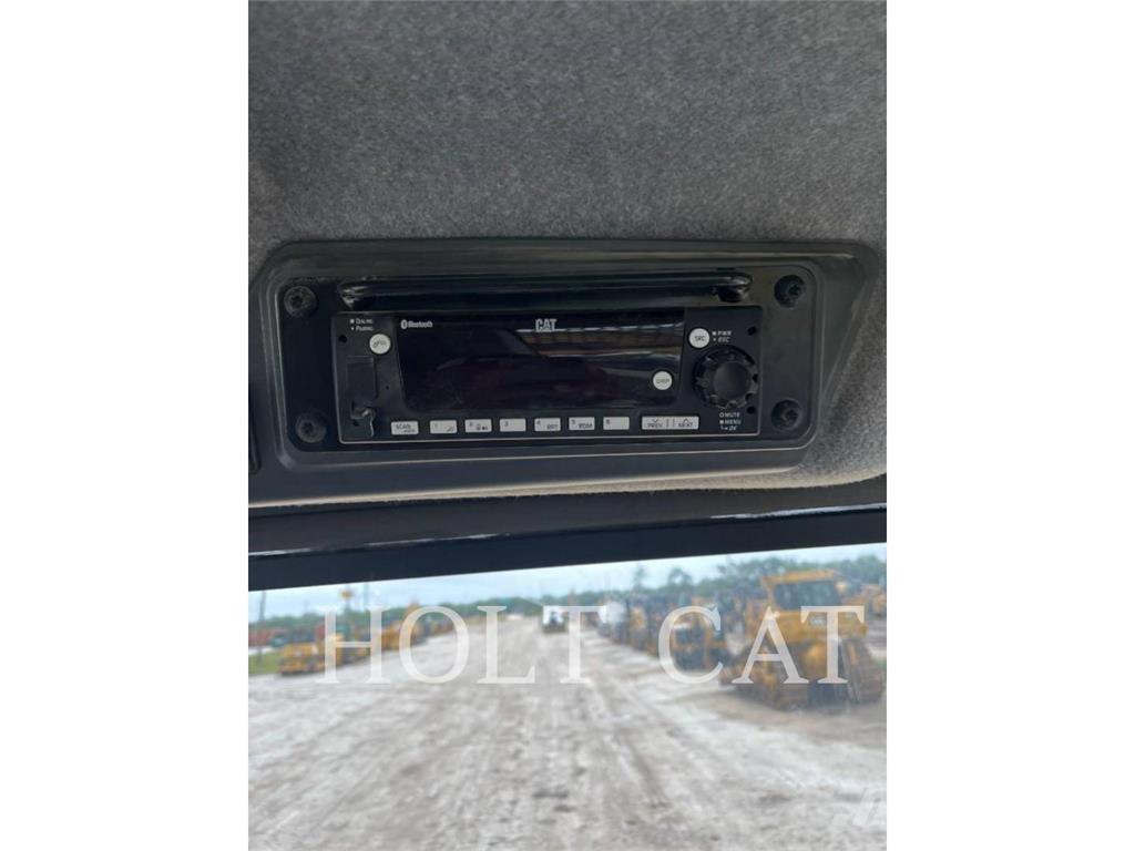 CAT 725 Karjeriniai savivarčiai