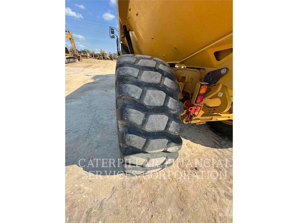 CAT 725-04 Karjeriniai savivarčiai