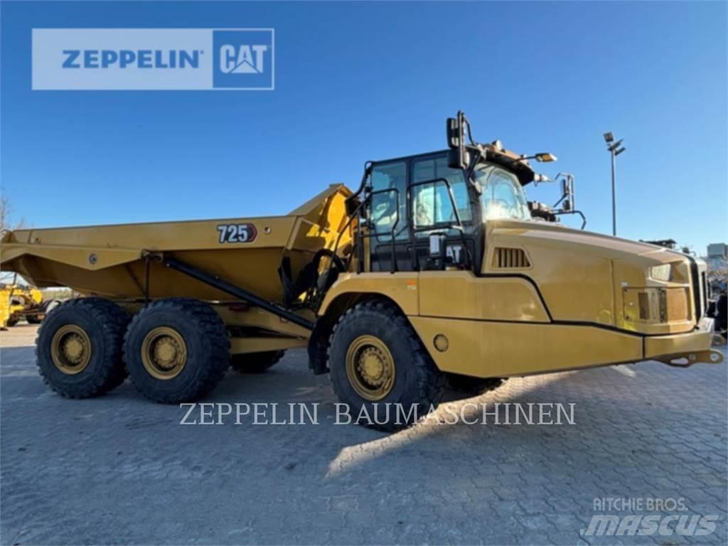 CAT 725-04A Karjeriniai savivarčiai