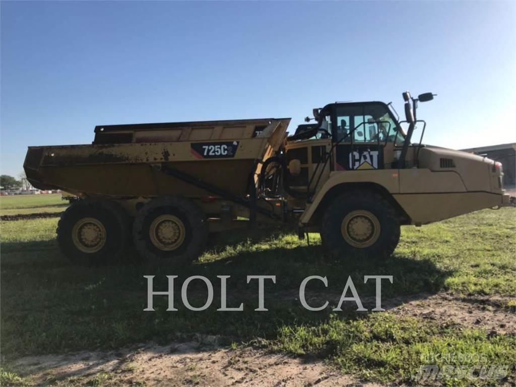 CAT 725C Karjeriniai savivarčiai