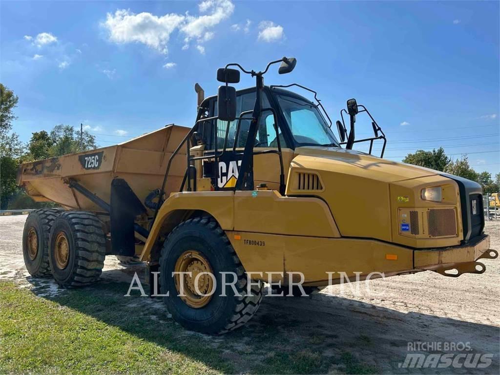 CAT 725C Karjeriniai savivarčiai