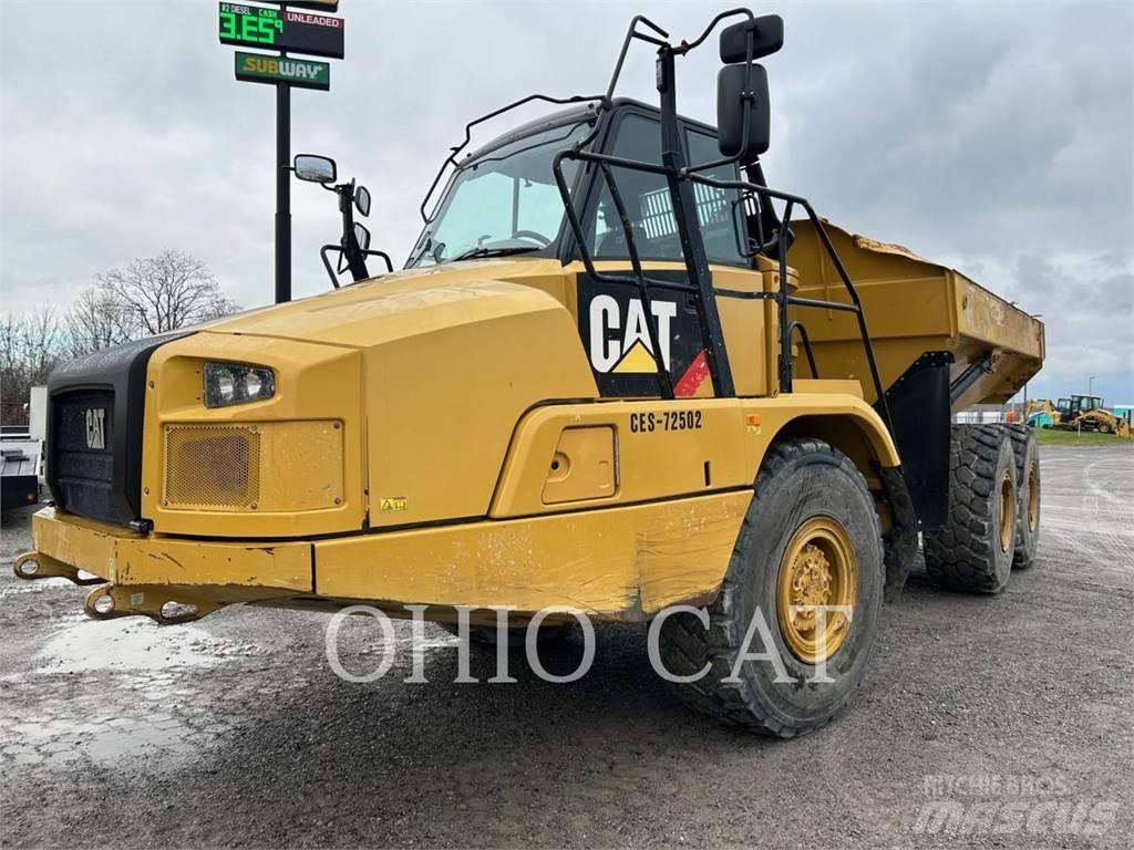 CAT 725C Karjeriniai savivarčiai