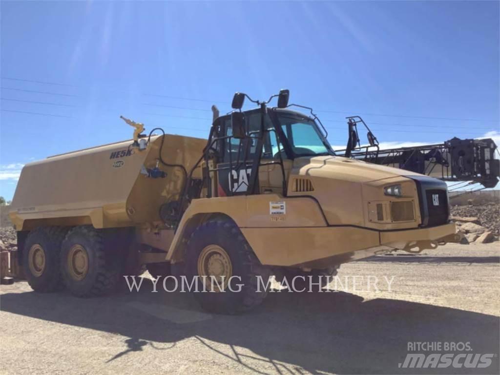 CAT 725C Karjeriniai savivarčiai