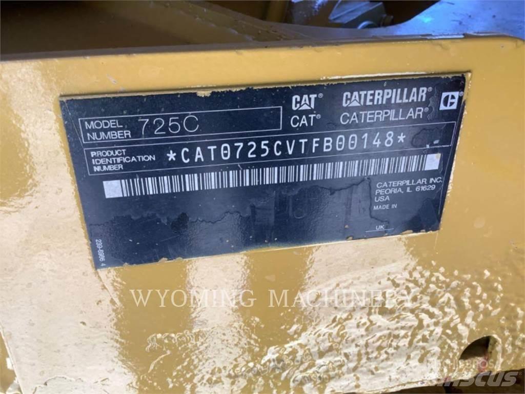 CAT 725C Karjeriniai savivarčiai