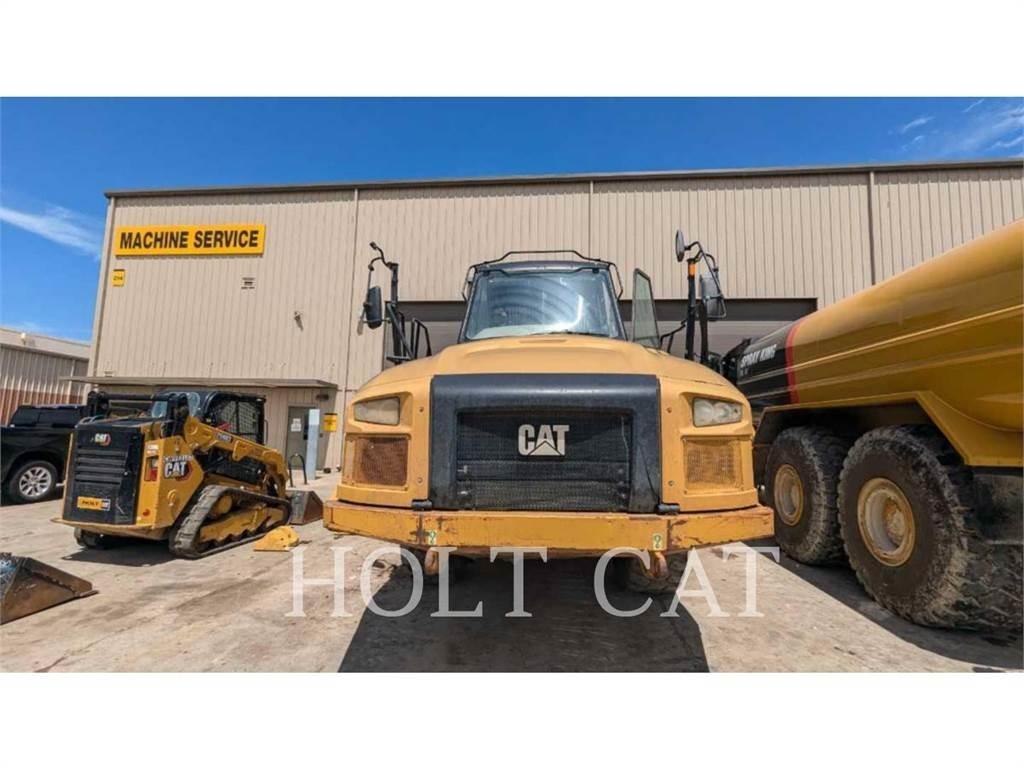 CAT 725C Karjeriniai savivarčiai
