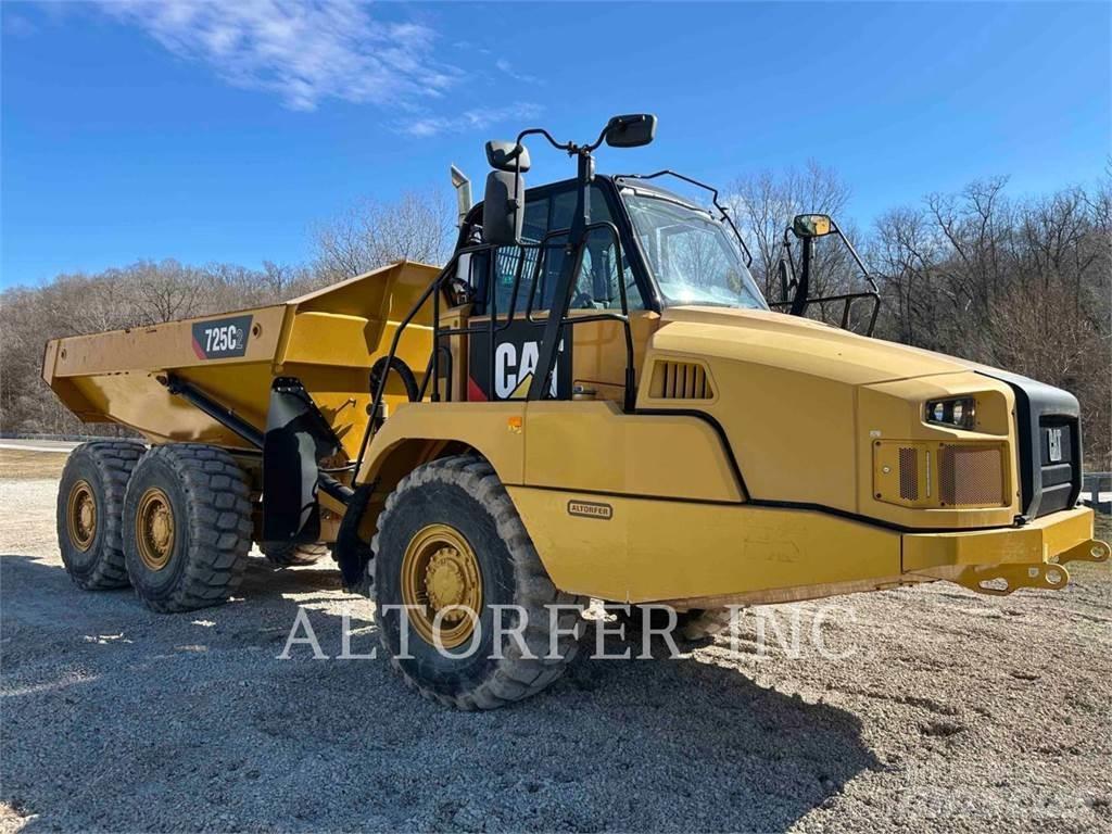 CAT 725C2 Karjeriniai savivarčiai