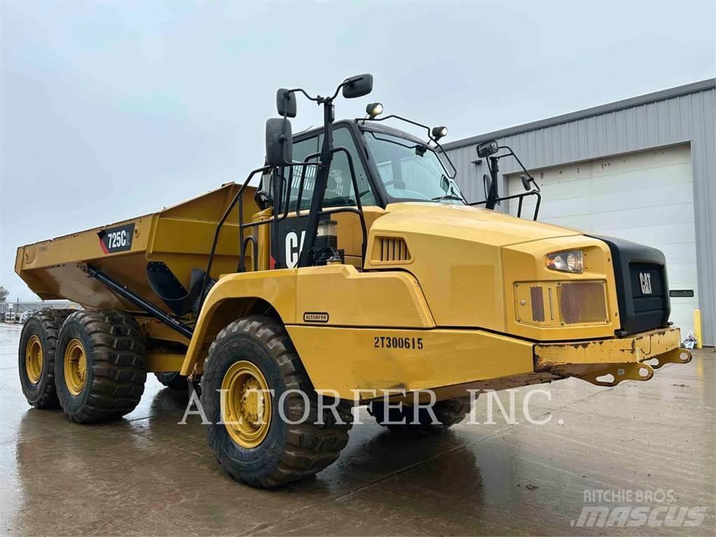 CAT 725C2 Karjeriniai savivarčiai