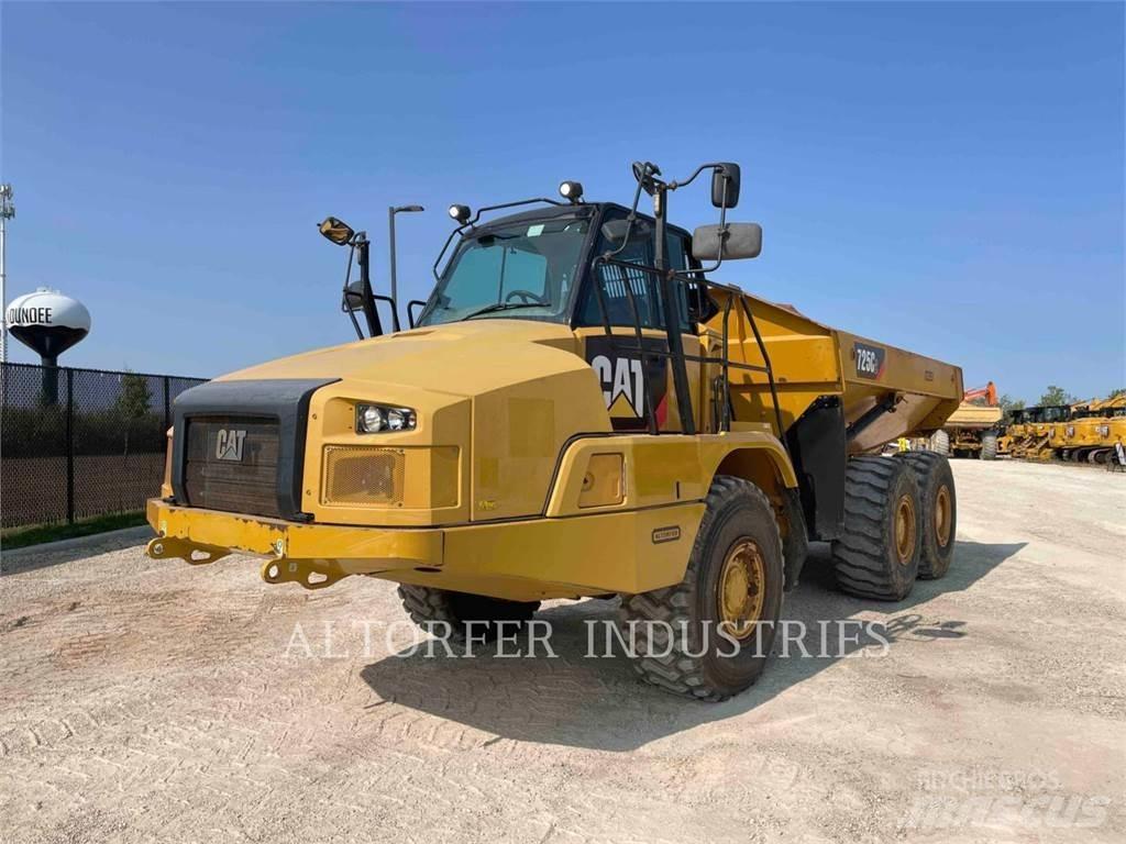 CAT 725C2 Karjeriniai savivarčiai