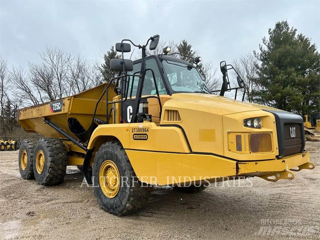 CAT 725C2 Karjeriniai savivarčiai