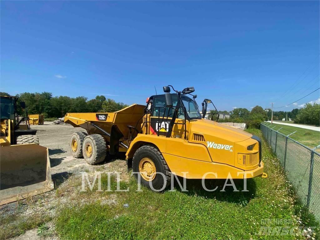 CAT 725C2 Karjeriniai savivarčiai