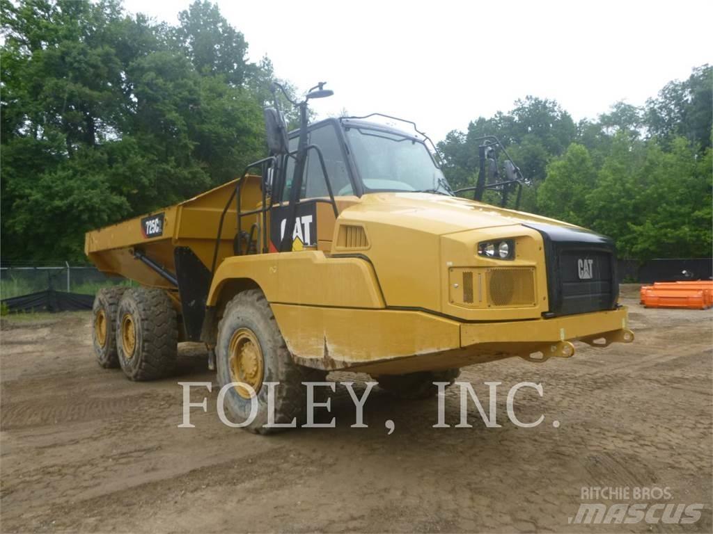 CAT 725C2 Karjeriniai savivarčiai