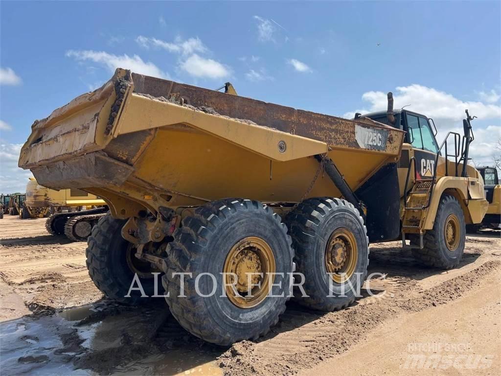 CAT 725C2 Karjeriniai savivarčiai