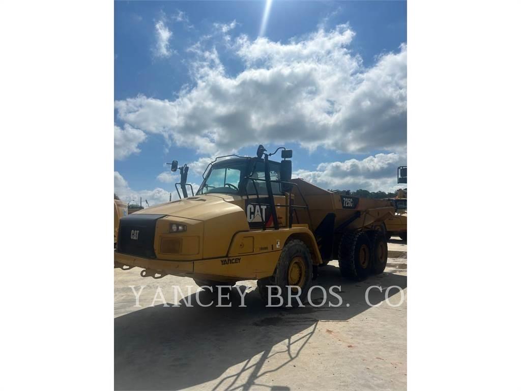 CAT 725C2 Karjeriniai savivarčiai