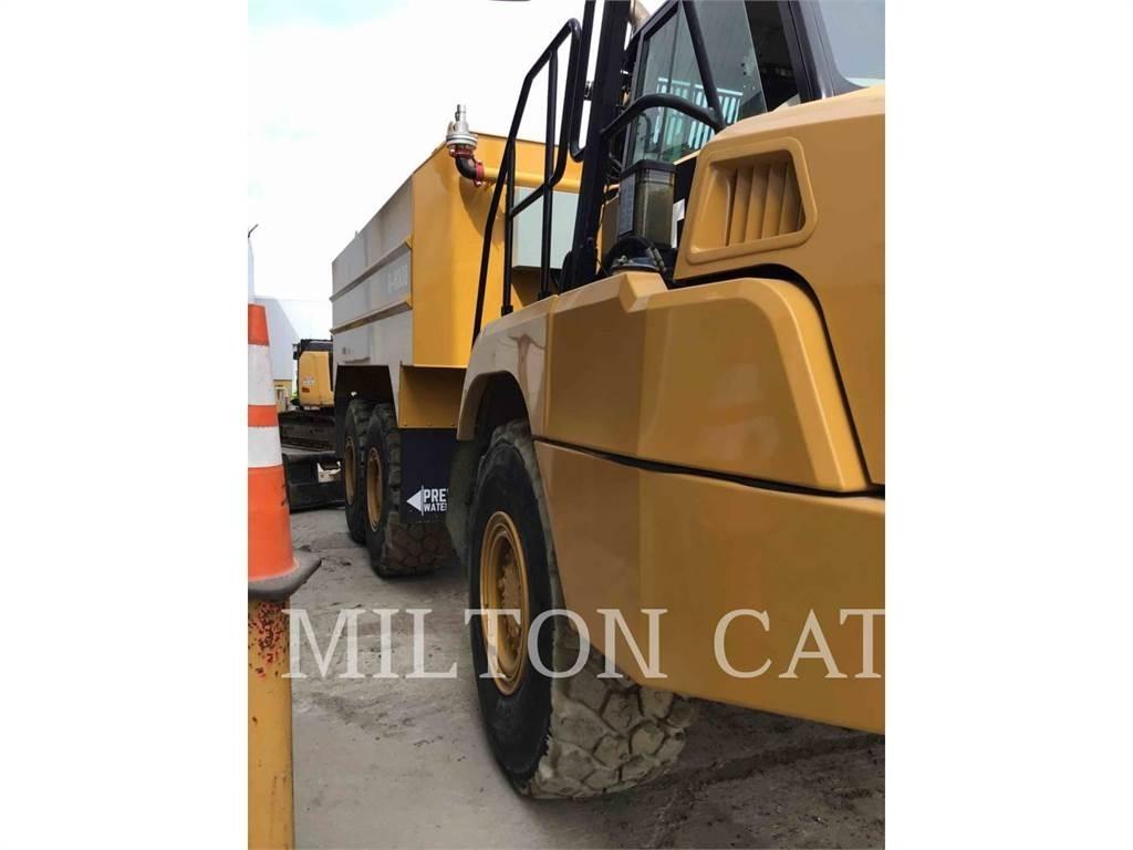 CAT 725C2 Karjeriniai savivarčiai