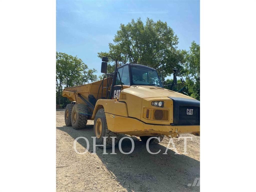 CAT 725C2 Karjeriniai savivarčiai