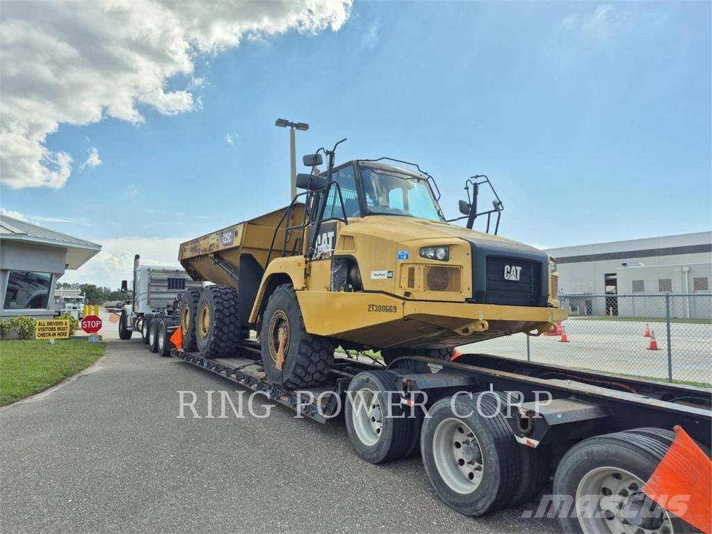 CAT 725C2TG Karjeriniai savivarčiai