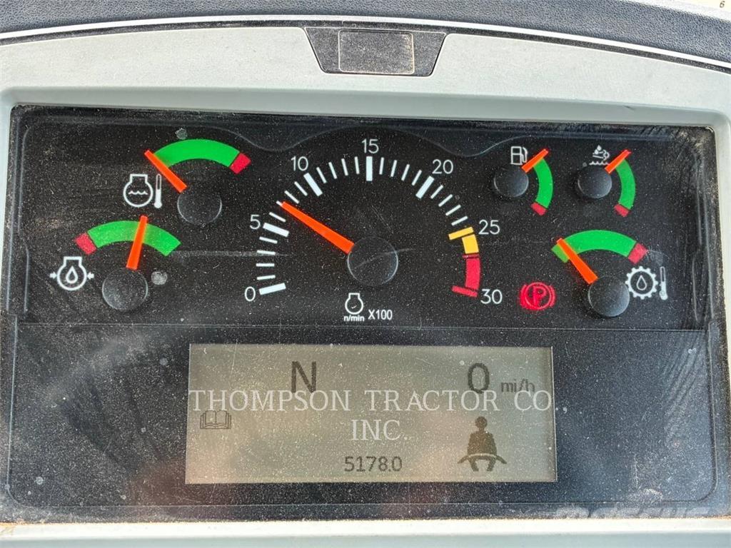 CAT 725WW Karjeriniai savivarčiai