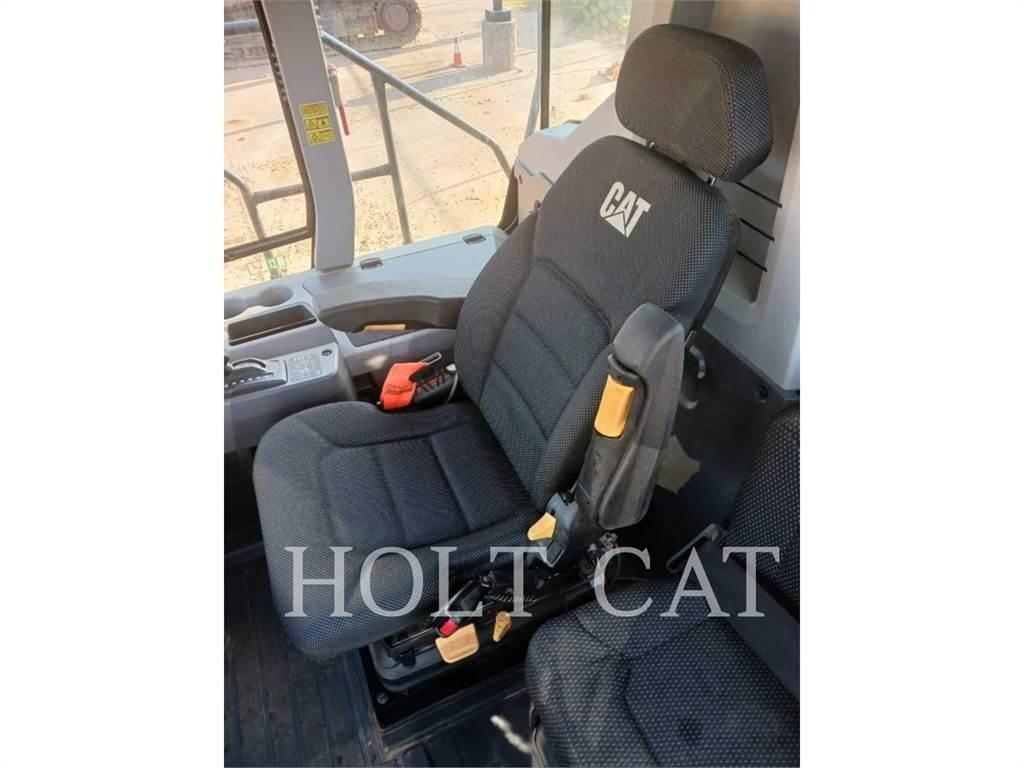 CAT 730 Karjeriniai savivarčiai