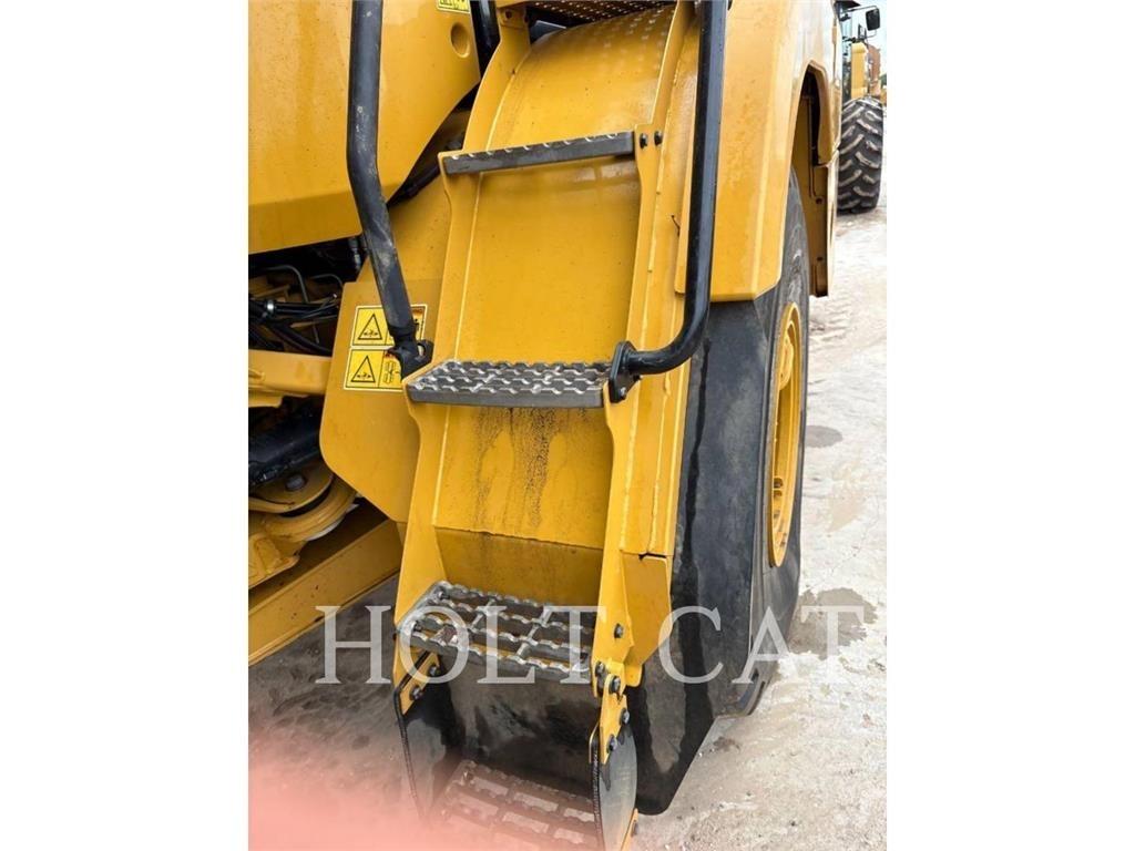 CAT 730 Karjeriniai savivarčiai