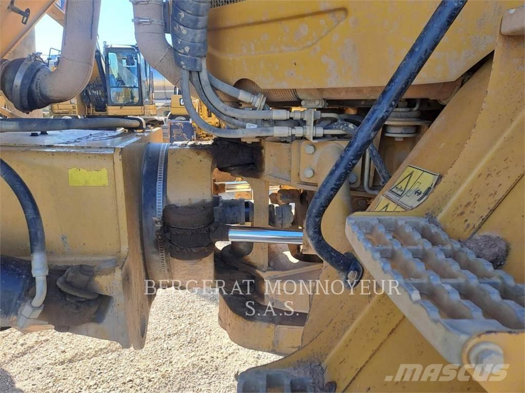 CAT 730 Karjeriniai savivarčiai