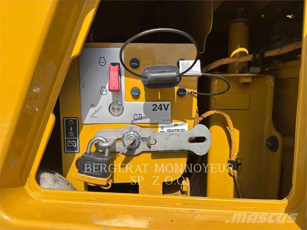 CAT 730 Karjeriniai savivarčiai