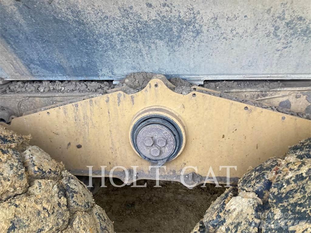 CAT 730-04 Karjeriniai savivarčiai