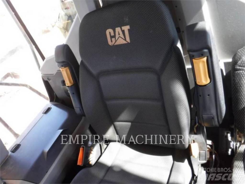 CAT 730 TG Karjeriniai savivarčiai