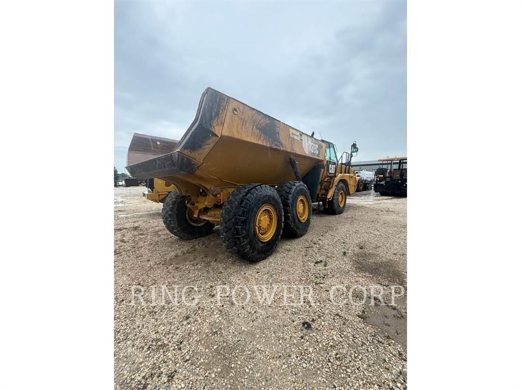 CAT 730C Karjeriniai savivarčiai