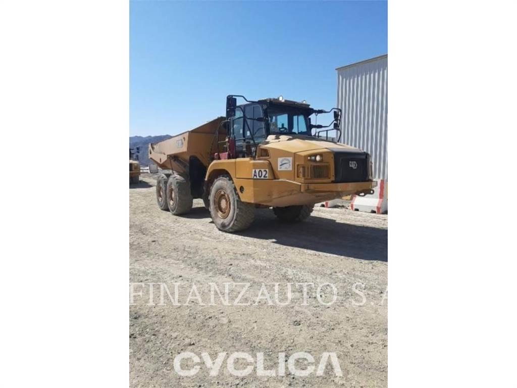 CAT 730C Karjeriniai savivarčiai