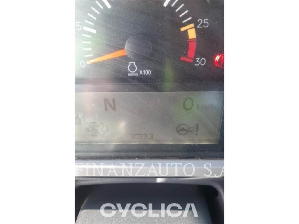 CAT 730C Karjeriniai savivarčiai