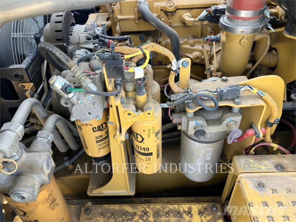 CAT 730C Karjeriniai savivarčiai