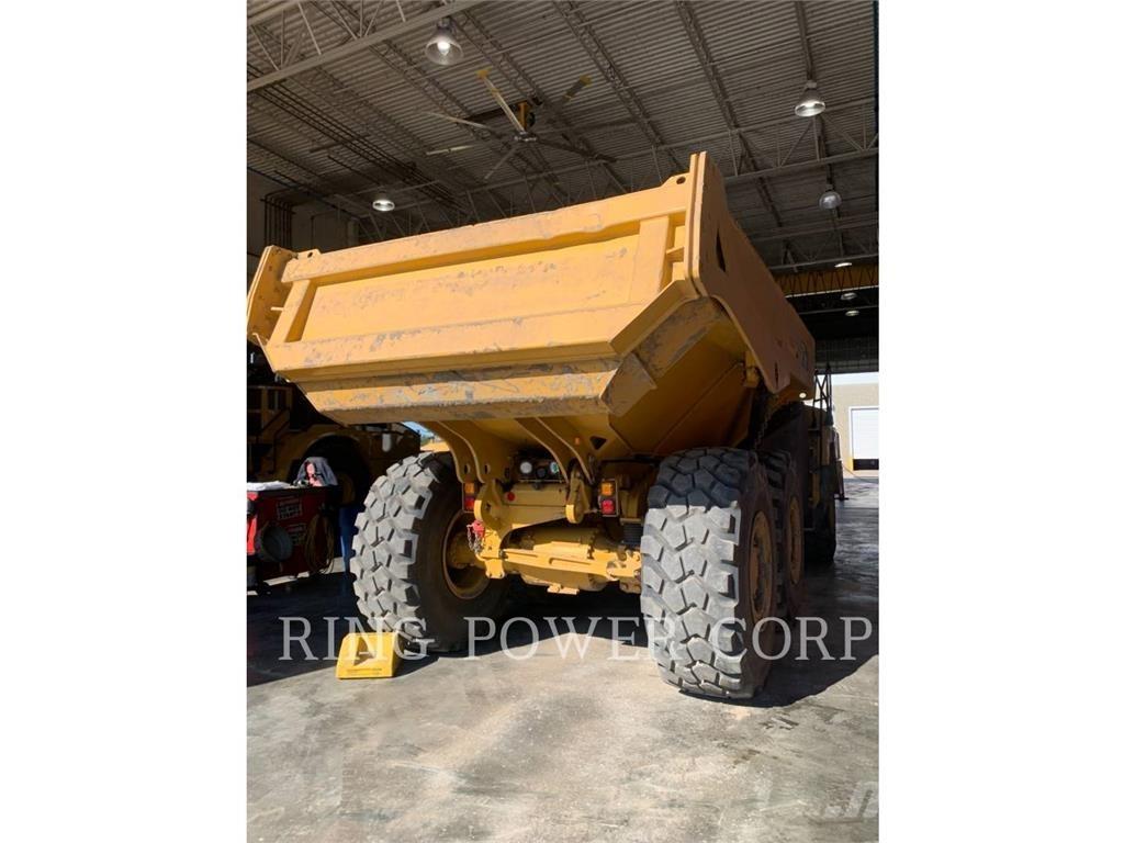 CAT 730TG Karjeriniai savivarčiai