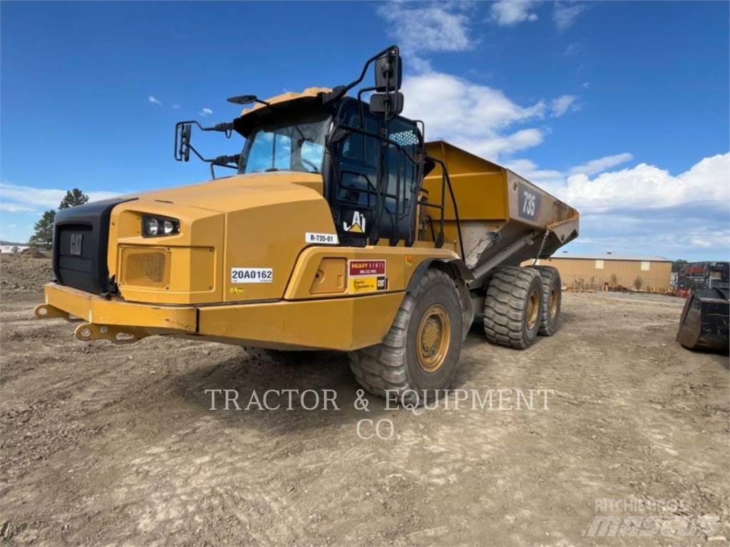 CAT 735 Karjeriniai savivarčiai